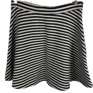 NWT Gap Striped Skater Skirt 🐝